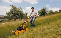 A gazos, magas füvekhez célszerűbb mindenvágót használni