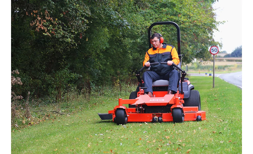 Ariens ZeroTurn Traktorok: Nulla Fordulókör, Maximális Hatékonyság